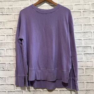 Women’s Time and Tru purple long sleeve crew neck oversized sweatshirt, Small